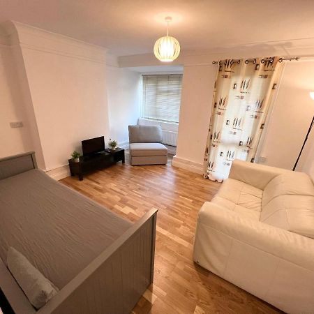 Апартаменты Aprt 10Mins Walk From The Shard! Лондон Экстерьер фото