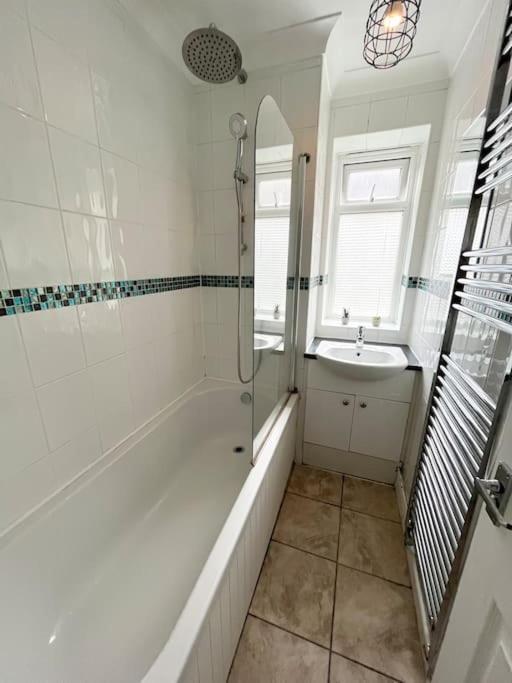 Апартаменты Aprt 10Mins Walk From The Shard! Лондон Экстерьер фото